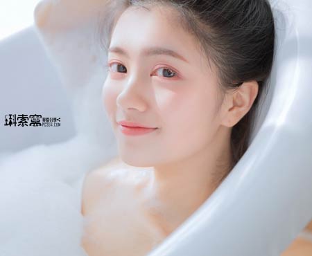 ��Ůģ��ԡ�׋��Č���