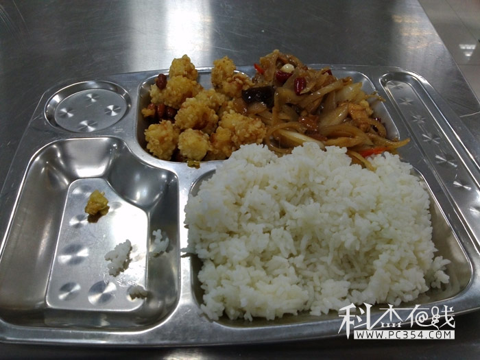 武警總醫(yī)院的食堂飯菜圖