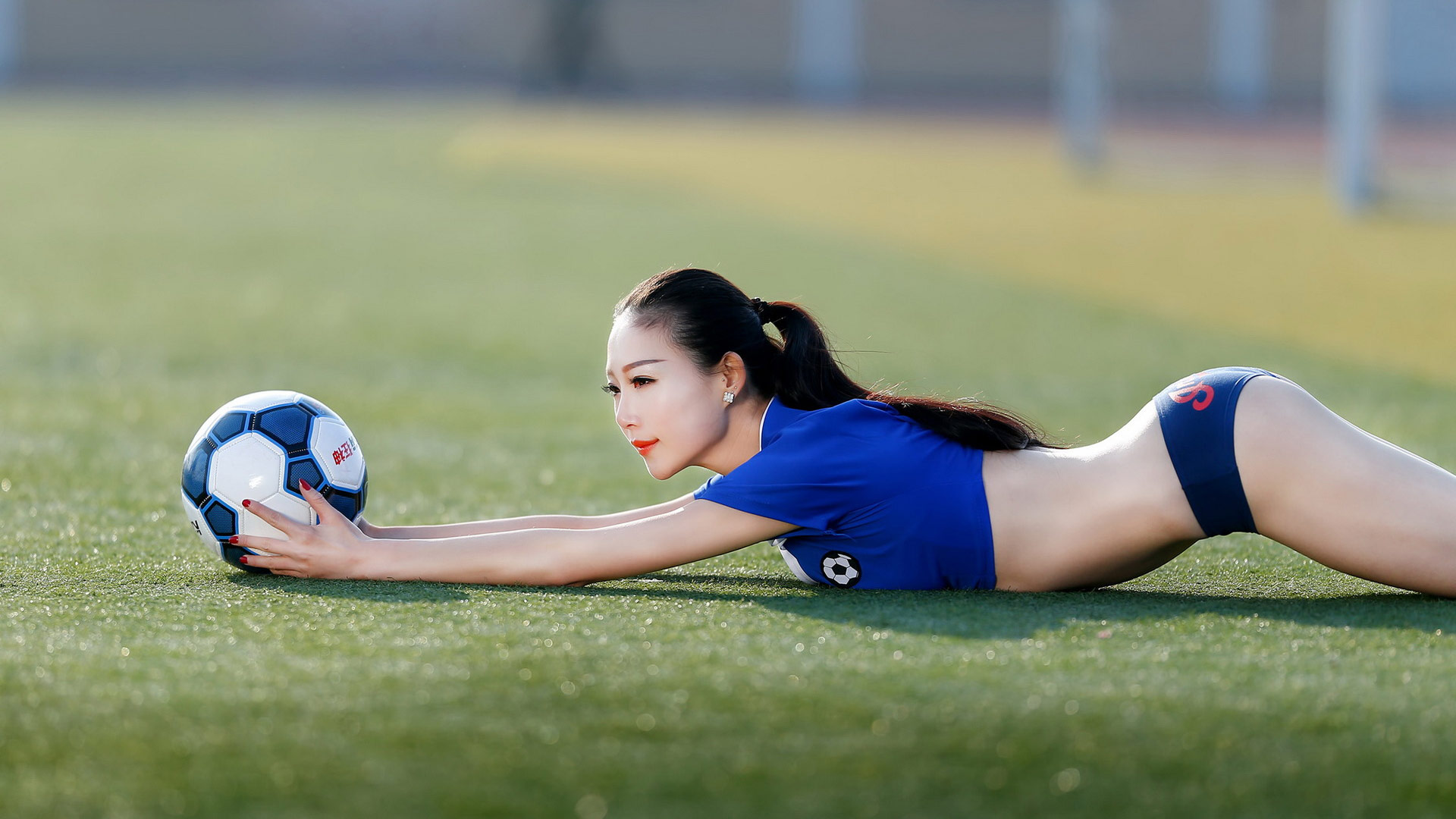 1080P高清美女壁紙8月集