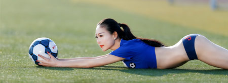 1080P高清美女壁紙8月