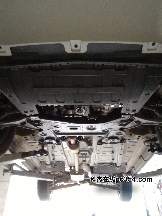 瑞虎7發(fā)動(dòng)機(jī)護(hù)板安裝是什么樣的效果？親裝演示