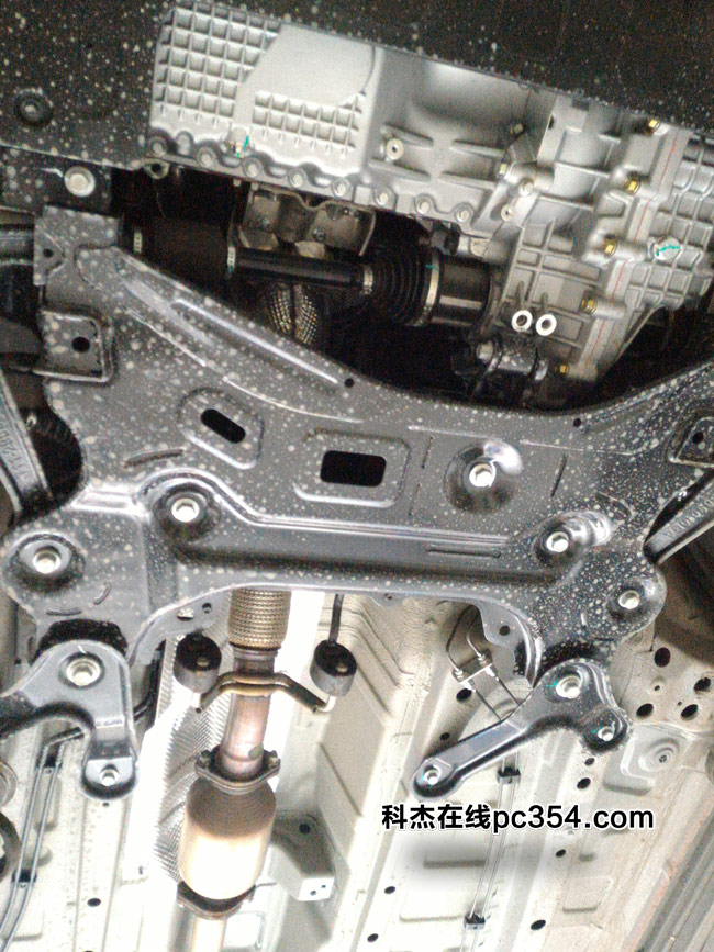 瑞虎7發(fā)動(dòng)機(jī)護(hù)板安裝是什么樣的效果？親裝演示