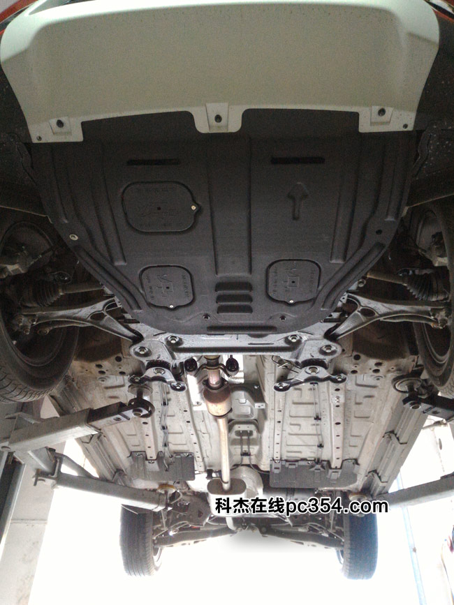 瑞虎7發(fā)動(dòng)機(jī)護(hù)板安裝是什么樣的效果？親裝演示
