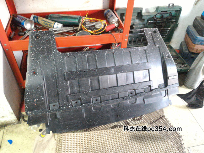 瑞虎7發(fā)動(dòng)機(jī)護(hù)板安裝是什么樣的效果？親裝演示