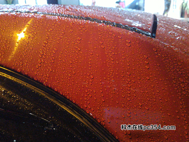 簡單判斷車輛新車漆面新舊的一個(gè)小竅門